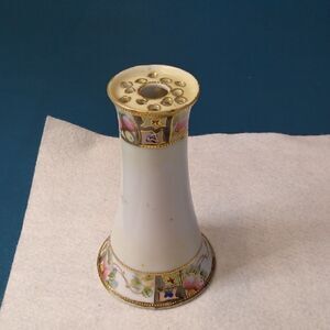 Elegant White and Gold Hat Pin Holder